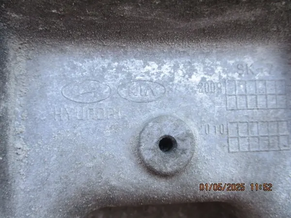 KIA SPORTAGE 1.7CRDI Oljepanna 28201-2A850 image 2