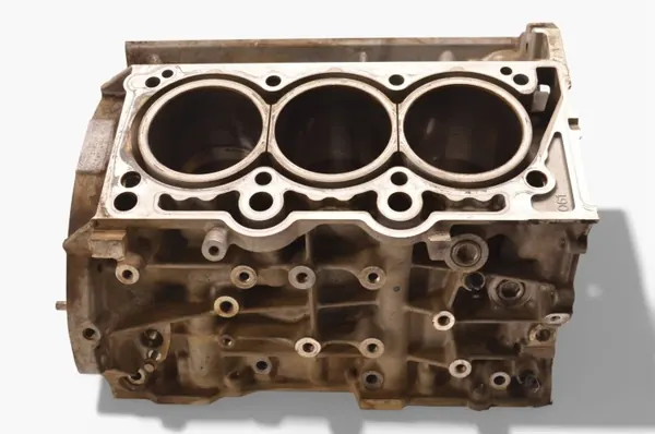 Bloque motor Dodge OEM 68225979AA - Usado image 2