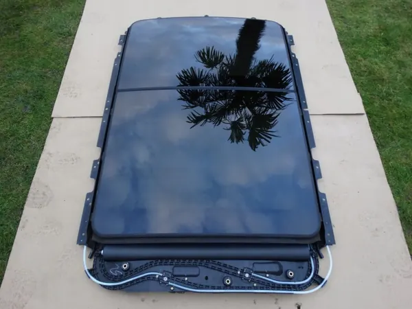 Teto Panorâmico Jeep Cherokee OEM 1UU81HDAAK image 2