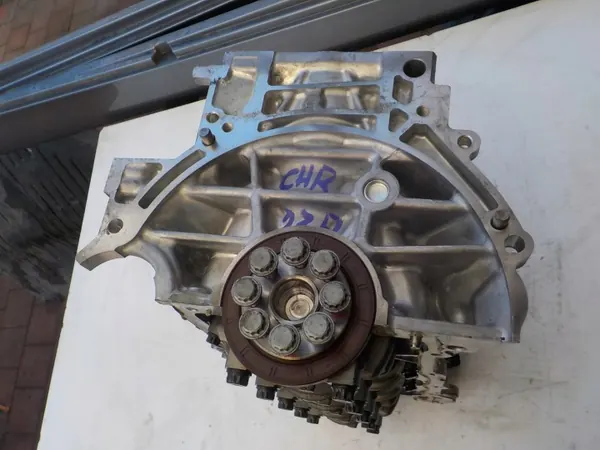 Toyota 2ZR-FXE Motorblok - Compleet OEM-onderdeel image 4