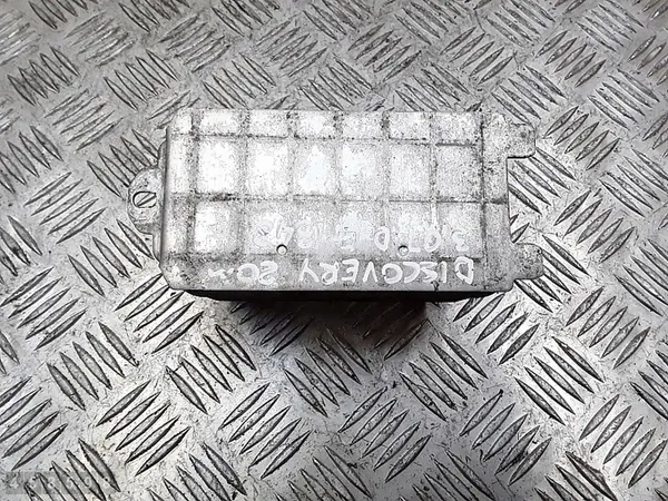 2020 Land Rover Discovery Oil Cooler x6003001 image 4