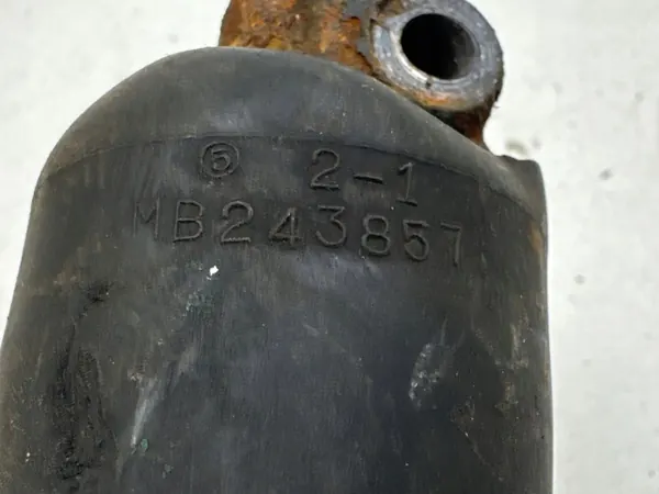 Mitsubishi Pajero ohjauspylväs OEM MB243857 image 4