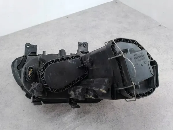 Vasen Ajovalo VW Touran I 2003-2010 image 5