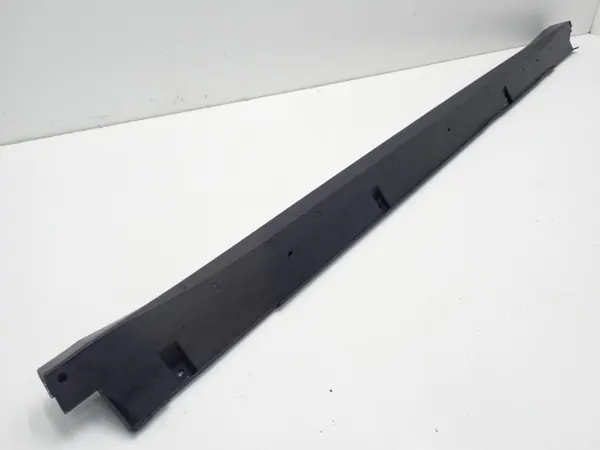 Protetor de soleira esquerda Skoda Enyaq OEM 5LA853855B image 3