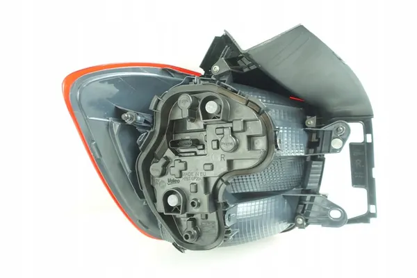 Luz trasera Valeo BMW 1 F20 F21 image 6