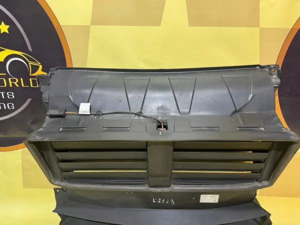 Maserati Levante Luftventil Lamell OEM 670149347 image 5