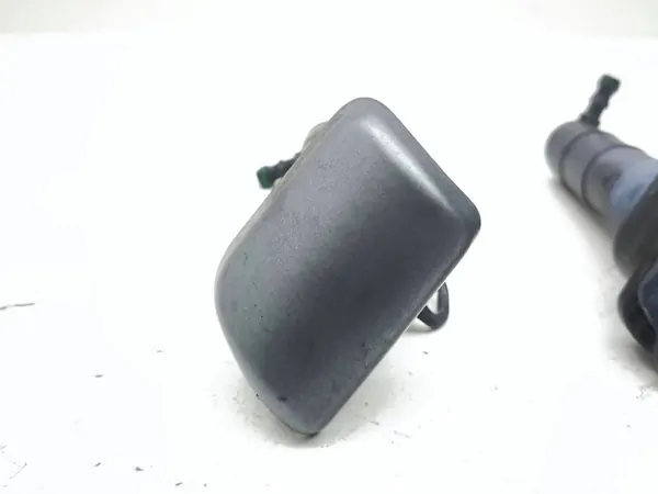 Volvo XC90 2004 Front Lamp Washer Nozzle image 8