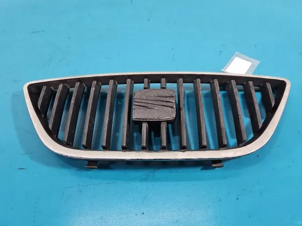 Seat Ibiza IV Grill OEM IMPRK1560307/6J0853651 image 2