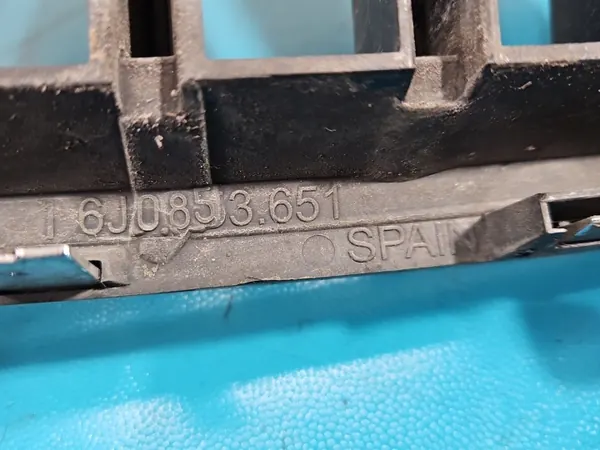 Seat Ibiza IV Grill OEM IMPRK1560307/6J0853651 image 5