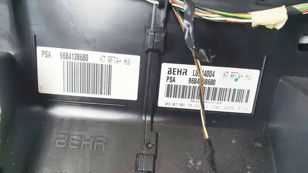 Heizung Citroen C5 III OEM 9684138680 - Gebraucht image 7