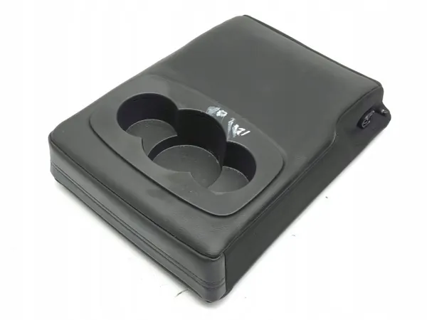 Renault Megane IV achterste armsteun OEM AMD180050 image 2