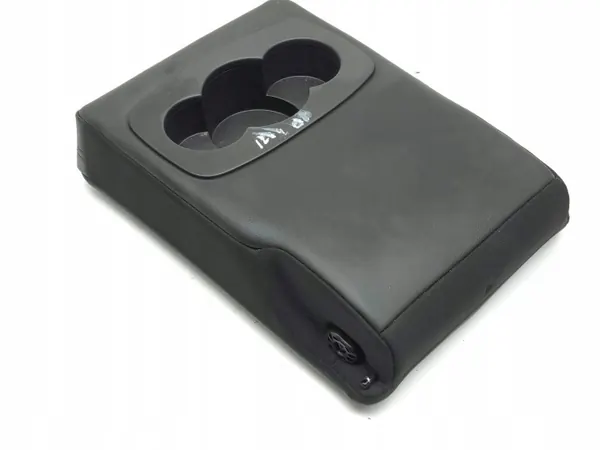 Renault Megane IV achterste armsteun OEM AMD180050 image 4