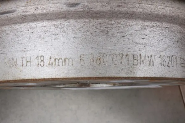BMW bromsskivor & belägg set bak OEM 6880071 image 10