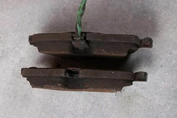 BMW bromsskivor & belägg set bak OEM 6880071 image 4