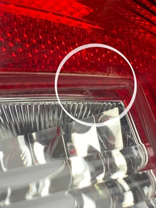 Luz trasera izquierda Skoda Fabia III HB image 9