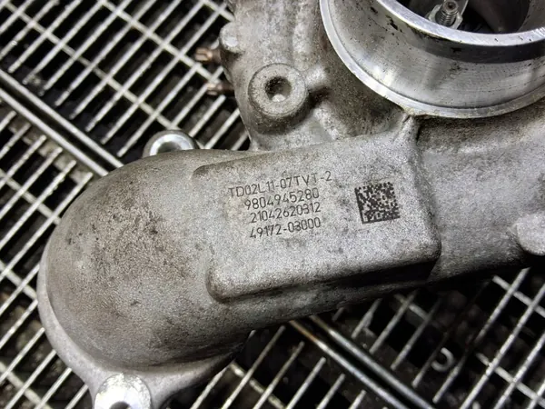 Turbo TD02L1107TVT2 pour Ford Transit Courier 1.5L image 9