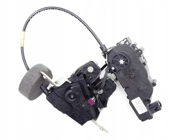 Mercedes-Benz bakluckaktuatör OEM A2047500060 image 2