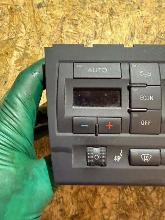 Audi A4 B7 Klimasteuerung Bedienfeld OEM 8E0820043BM image 5