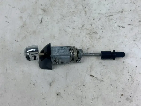 OEM 8T1837167 Låsinsats för Audi A4 B8 2.0 TDI image 2