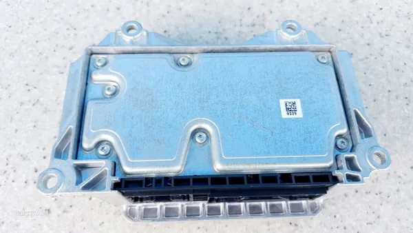 Volvo Airbag-Sensormodul OEM 31476103 - Gebraucht image 3