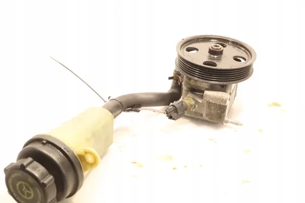 Servostyrningspump Ford Focus III MK3 1.6 image 3