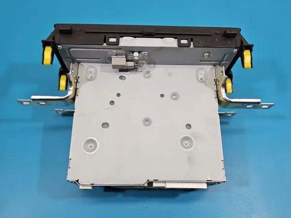 Rádio Toyota Auris II OEM 86140-02280 Usado image 10