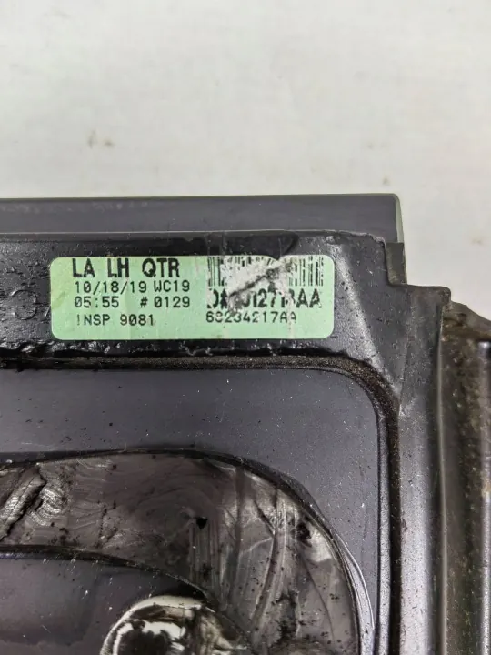 Dodge Challenger III achter linker carrosserieglas OEM 68234217AA image 6