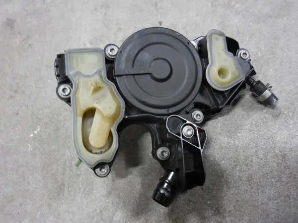 Oljeseparator AUDI VW 06K103495AS 06K103495AG image 2