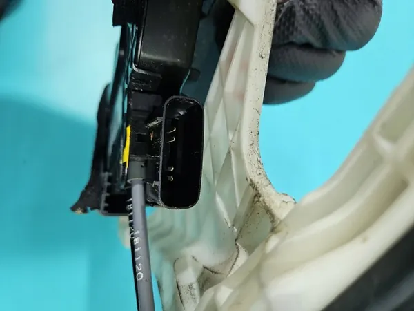 Höger Baklås 81420-F2000 Hyundai Elantra VI 15-20 image 8