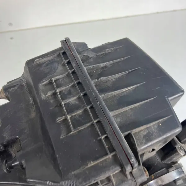 Luftfiltergehäuse Ford OE AV219600AA - Gebraucht image 8