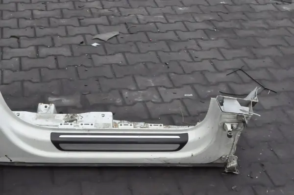 Audi Q3 I höger tröskelpelare OEM 56595 image 3