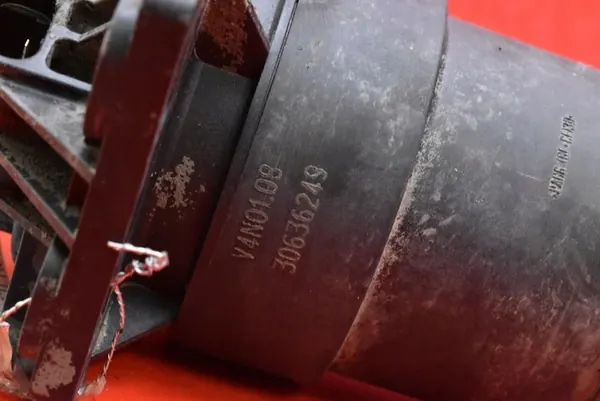 Polttoainesuodattimen kotelo Volvo S80 2003-2006 30636249 image 7