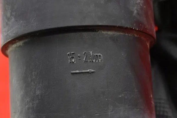 Polttoainesuodattimen kotelo Volvo S80 2003-2006 30636249 image 9