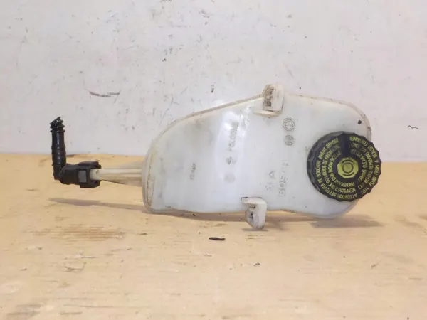 Bromsvätskebehållare OEM 0204254192 för Peugeot 307 image 2