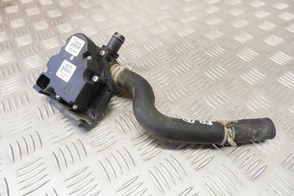 Moteur de circulation d'eau Tesla OEM G93610R010 2014 image 2