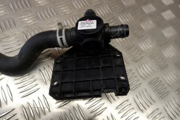 Moteur de circulation d'eau Tesla OEM G93610R010 2014 image 7