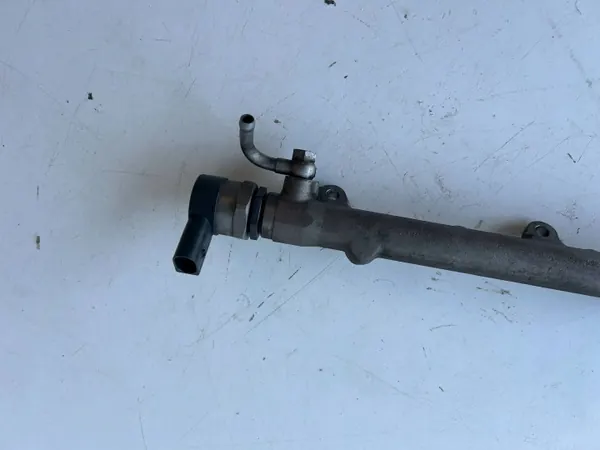 BMW 5 E60 E61 2.0d ruiskutuska OEM 778716406 image 6
