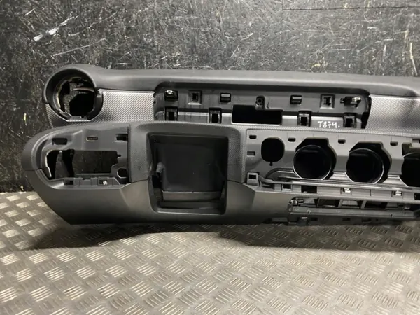 Mercedes A-Klasse Dashboardconsole OEM A1776806102 image 4