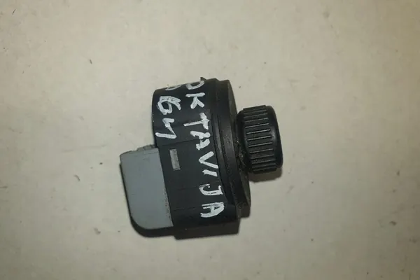 Spiegelverstellschalter SKODA OCTAVIA II 1Z1959565A image 3