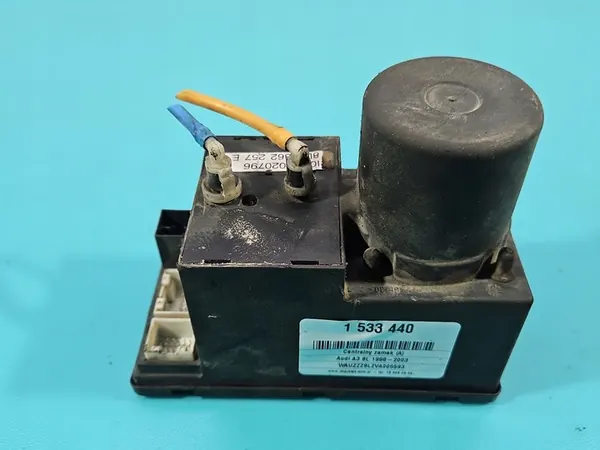 Centrallås Pump Audi A3 8L 8L0862257E 96-99 image 2