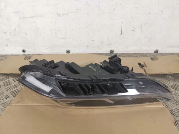 Luces diurnas Hyundai Santa Fe OEM FBZ13548 image 6