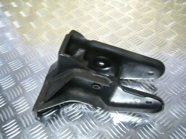 Crochet de coffre Mitsubishi 3000 GT 1990 OEM MAH5151 image 3