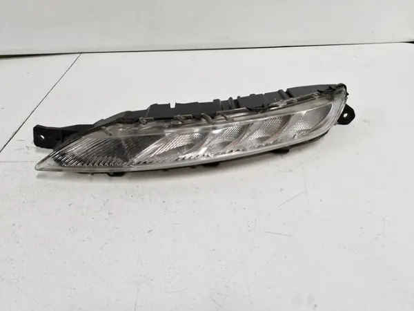Citroen C4 Picasso DRL-valo OEM 9676036380 Vasen Etu image 2