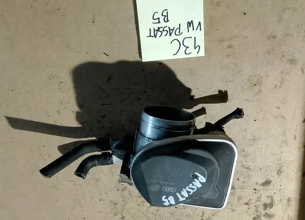 Válvula de ar VW Passat B5 06B133062P image 2