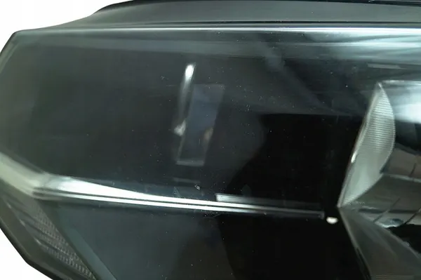 Vasen etuvalaisin VW Caddy 2K1 toinen nostos image 2