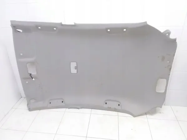 Toyota Yaris Onderbodenschild OEM UH8200620 image 2