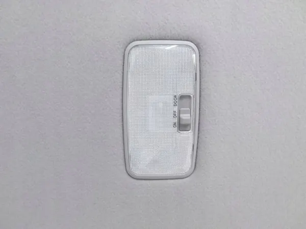 Toyota Yaris Onderbodenschild OEM UH8200620 image 3