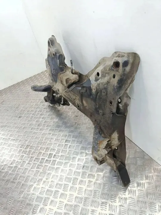 Citroen C4 Picasso Etuapukehys OEM 531997A image 4