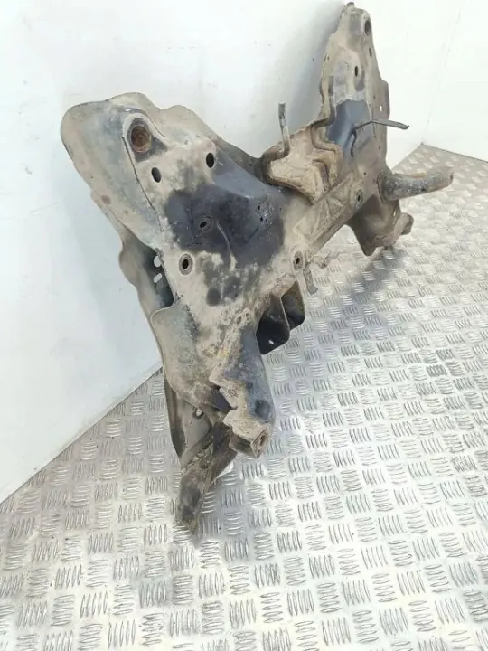 Citroen C4 Picasso Etuapukehys OEM 531997A image 7