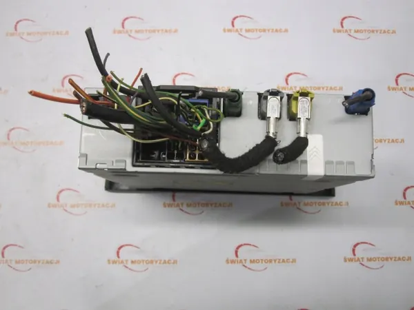 Lecteur de carte SD Audi Q7 4L I OEM 4L2035678 image 4